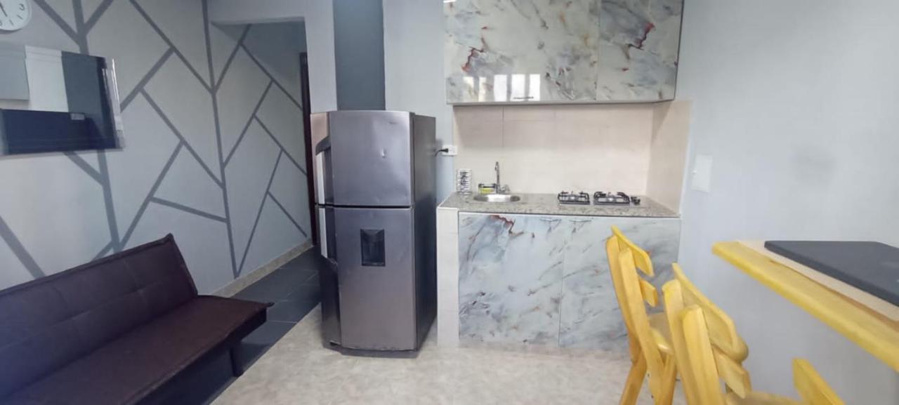 Puertas De 203 Apartamento